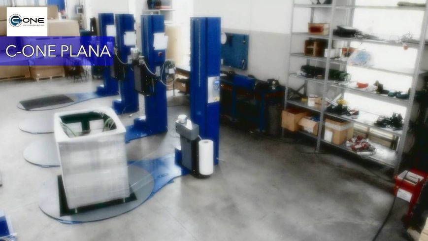 Semi-automatic pallet wrapping machine C-ONE PLANA 240103.5791 photo