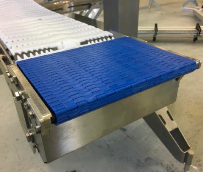 Conveyor line for moving trays - 24m Q241001.7892 photo